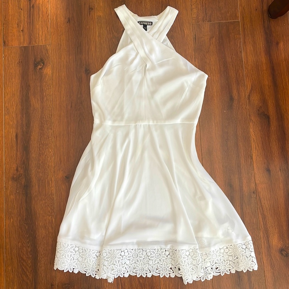 Express Size 4 White Key Hole Dress